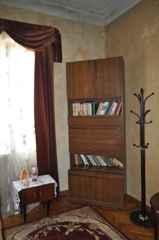 Guest House Cico Telavi Esterno foto