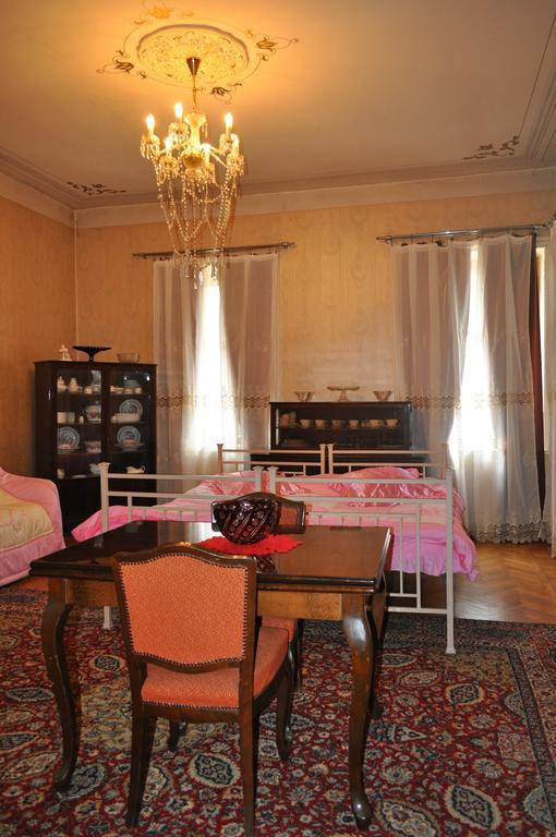 Guest House Cico Telavi Esterno foto