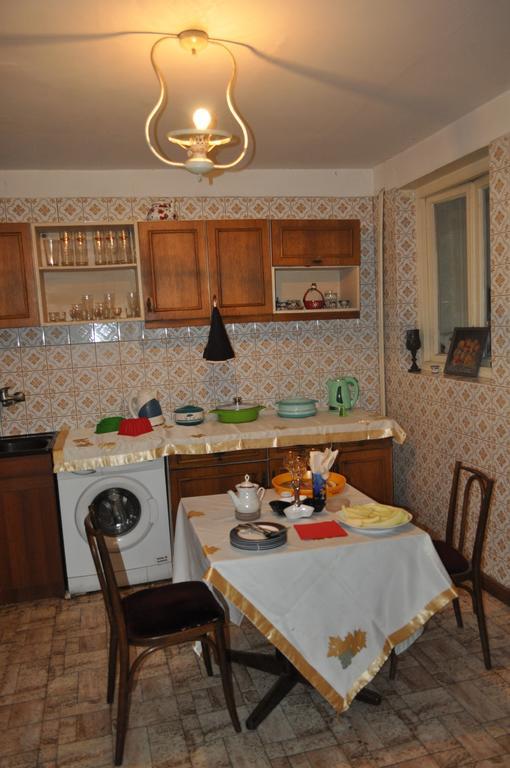 Guest House Cico Telavi Esterno foto