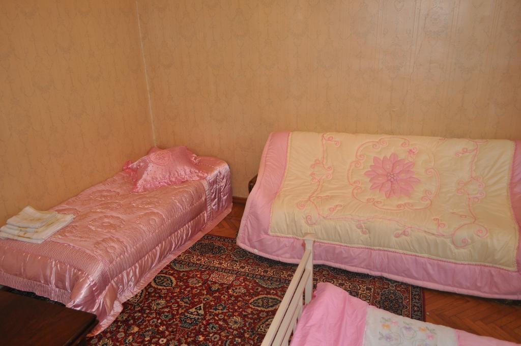 Guest House Cico Telavi Esterno foto